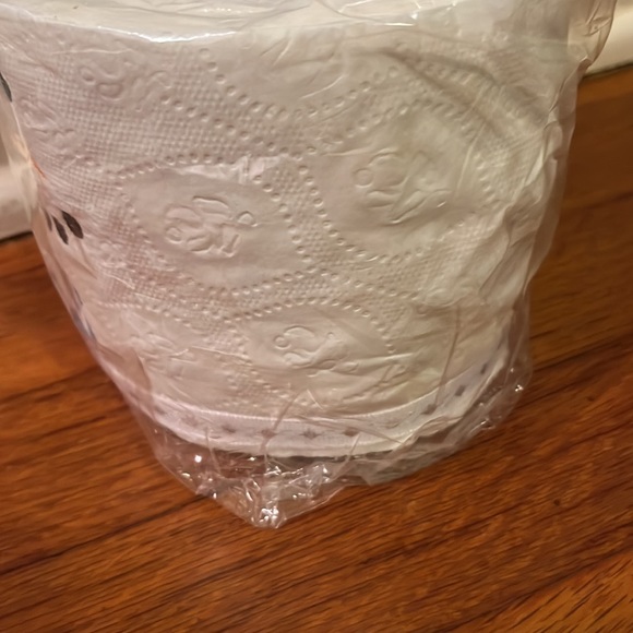 Snowman snow woman toilet paper decor packaged never used toilet paper - Picture 5 of 9